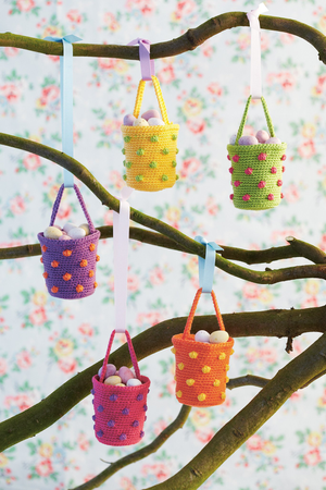 Spotty Basket Crochet Pattern