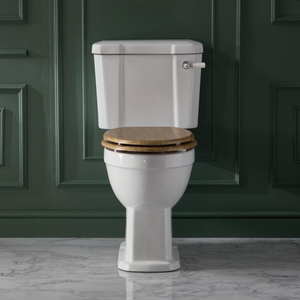 Milano Richmond - Traditional Comfort Height Close Coupled Toilet with Cistern and Oak Soft Close Seat - Chrome/White