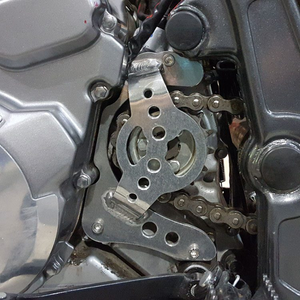 Front Sprocket Case Saver - Suzuki DR650 96-21 - Black PC