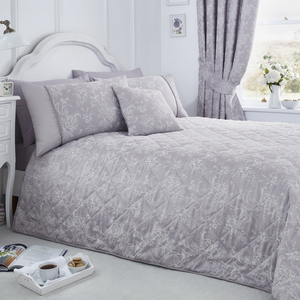 Dreams & Drapes Jasmine Bedspread Lavender