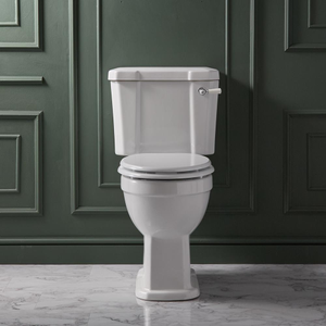 Milano Richmond - Traditional Comfort Height Close Coupled Toilet with White Seat - Chrome / White