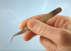 79007 No.7 Angled Tweezer