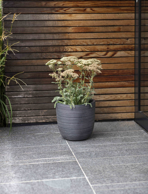 Rodborough Planter 28cm - Fibre Clay, Carbon