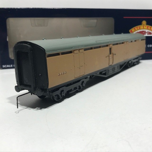 Bachmann 34-655 63FT Thompson BG Full Brake LNER Modified Couplings Boxed