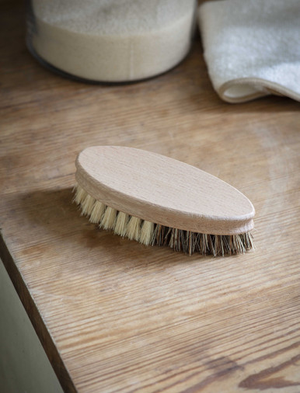 Classic Vegetable Brush - Beech Wood, Natural