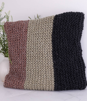 Simple Striped Cushion Cover in Scheepjes Peru