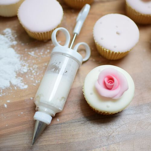 Tala Icing Syringe Set with 6 S/Steel Nozzles
