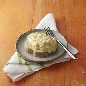 Puréed Scrambled Eggs on Toast