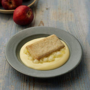 Reduced Sugar Apple Pie & Custard