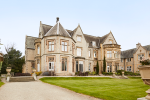 Mercure Kenwood Hall Hotel