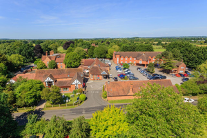Charlecote Pheasant Hotel