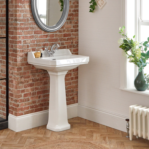 Milano Richmond - Comfort Height 560mm Basin with Full Pedestal - 1 Tap-Hole