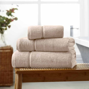 HOTEL LUXURY COMBED 750GSM LATTE 70x130 Bath Towel