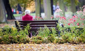 Sundowning Syndrome: Clinical Factors and Therapeutic Approaches