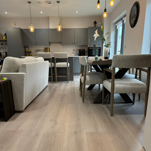 Sample of Nevada Oak 12mm Long Plank