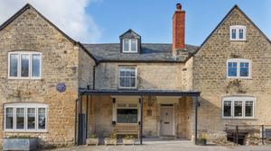 Leonard House