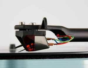 Rega Nd3 - Röd/Svart