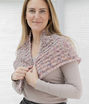 Triangle Shawl in Walnut Tree Yarn Pure Merino Prints