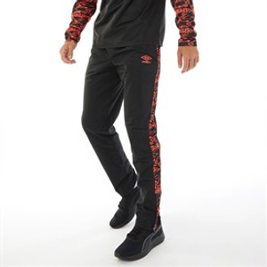 Umbro Mens Alliance Graphic Training Poly Track Pant Black/Fiery Coral