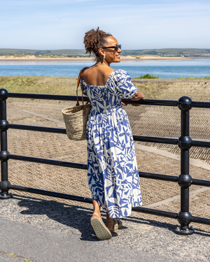 Balance Larran Womens Midi Dress in Blue