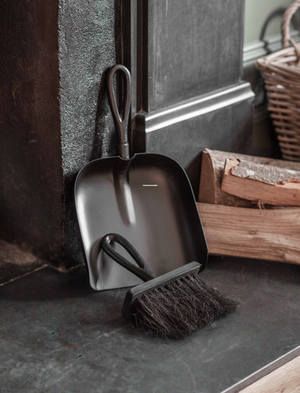 Latton Ash Shovel And Brush Set - Iron, Black