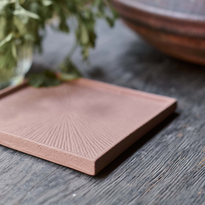 Turner Tray, Brick - Medium