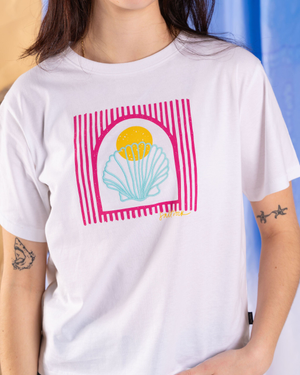 Shell Tile Womens Boxy Embroidered T-Shirt in White