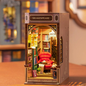 Shakespeare Bookstore Book Nook Kit