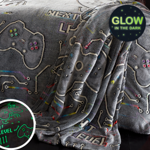 Catherine Lansfield Game Over Fleece Glow in the Dark 130cm x 170cm Throw Black
