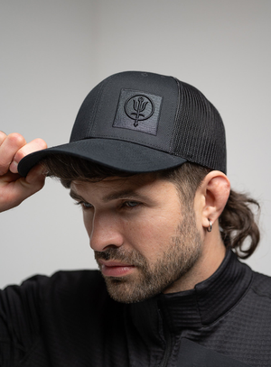 BLACK MARK CAP