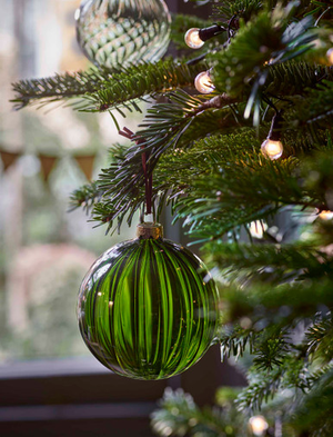 Clara Bauble Glass Green