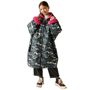Regatta Kids Spirit Of Adventure Waterproof Changing Robe - 9 - 13 Yrs / Black Camo/Pink