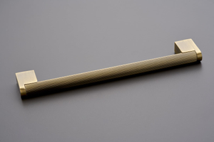 Frankfurt Linear Cabinet & Drawer Handle - Antique Brass - 192mm - Elite Knobs & Handles