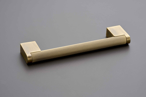 Frankfurt Linear Cabinet & Drawer Handle - Antique Brass - 128mm - Elite Knobs & Handles