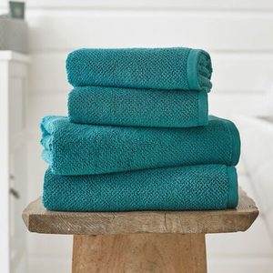 DEYONGS ROMEO 450GSM QUIK DRY PEACOCK Hand Towel