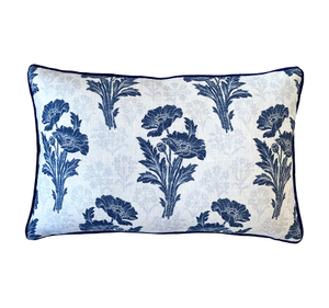 Tapestry 40x60cm Filled Cushion Midnight