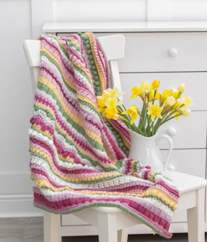 Knitted Celebration Blanket in Emu Classic DK (1068)