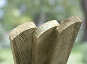 Planed, Round Top Picket Boards 600mm
