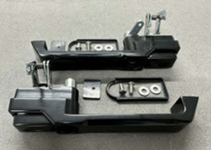 LRC3475 - Pair of Front Aluminium Door Handles in Black for Land Rover Defender - Fits All Push Button Handles