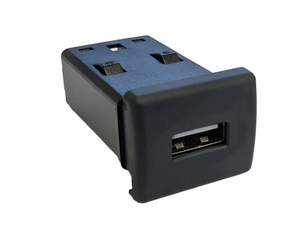 DA6678 | MUD-0078 - USB Extension Switch for Land Rover Defender - Designed to fit from 2002 Onwards