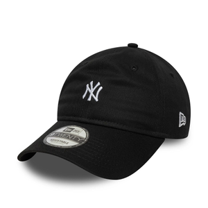 New York Yankees MLB Mini Logo Black 9TWENTY Adjustable Cap