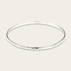 Portrait Series 1 Silver 3mm Hammered Bangle