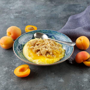 Apricot Crumble & Custard