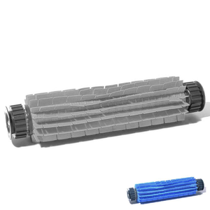 Spazzola PVC Posteriore Lunga Completa di Pulegge Robot Piscina Maytronics Dolphin Poolstyle 30 – 35 – 35i – 40 – 50 / E 30 – E 35 – E 35i – E 40 – E 50 / S200 - S300 - S400 / SX 30 – 35 – 40 / SM30 - SM40 / 99955380-ASSY - 99955388-ASSY