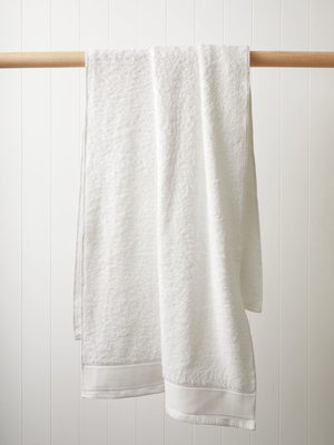 Oasis Bath Sheet in White