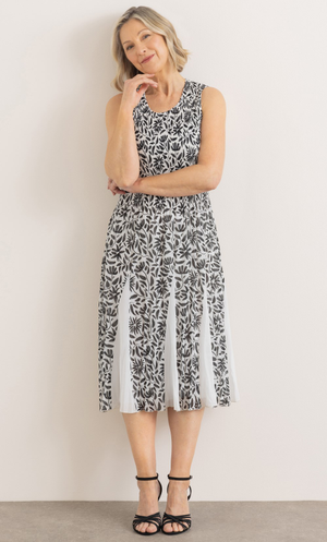 Anna Rose Botanical Print Pleated Dress - White/Black