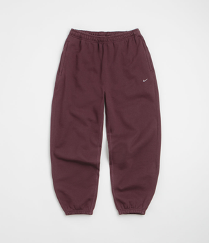 Nike Solo Swoosh Cuffed Sweatpants - Burgundy Crush / Burgundy Crush / White