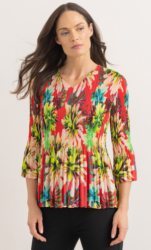 Three Quarter Sleeve Bouquet Printed Pleat Top - Red/Green