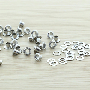 Sachet de 100 oeillets avec rondelles 4 mm - Argent