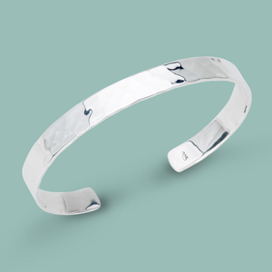 Portrait Series 1 Silver 7mm Hammered Cuff Bangle